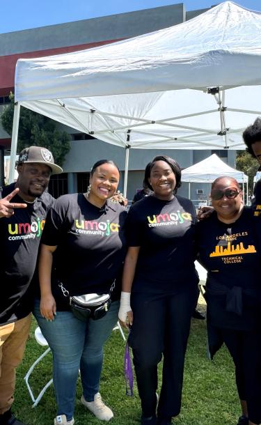 Umoja students and counselors